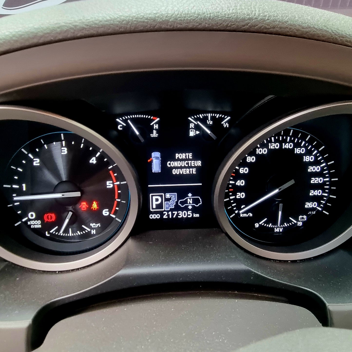 Toyota LandCruiser 200 Diesel 4.5 04/2015 217.305km